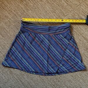 Title Nine Breeze Skirt in Colorful Striped Pattern M